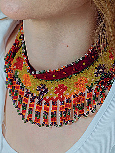 Russian Beads. The Revival of Ancient Jewelry-Making Traditions. Techniques, Schemes, Master Classes