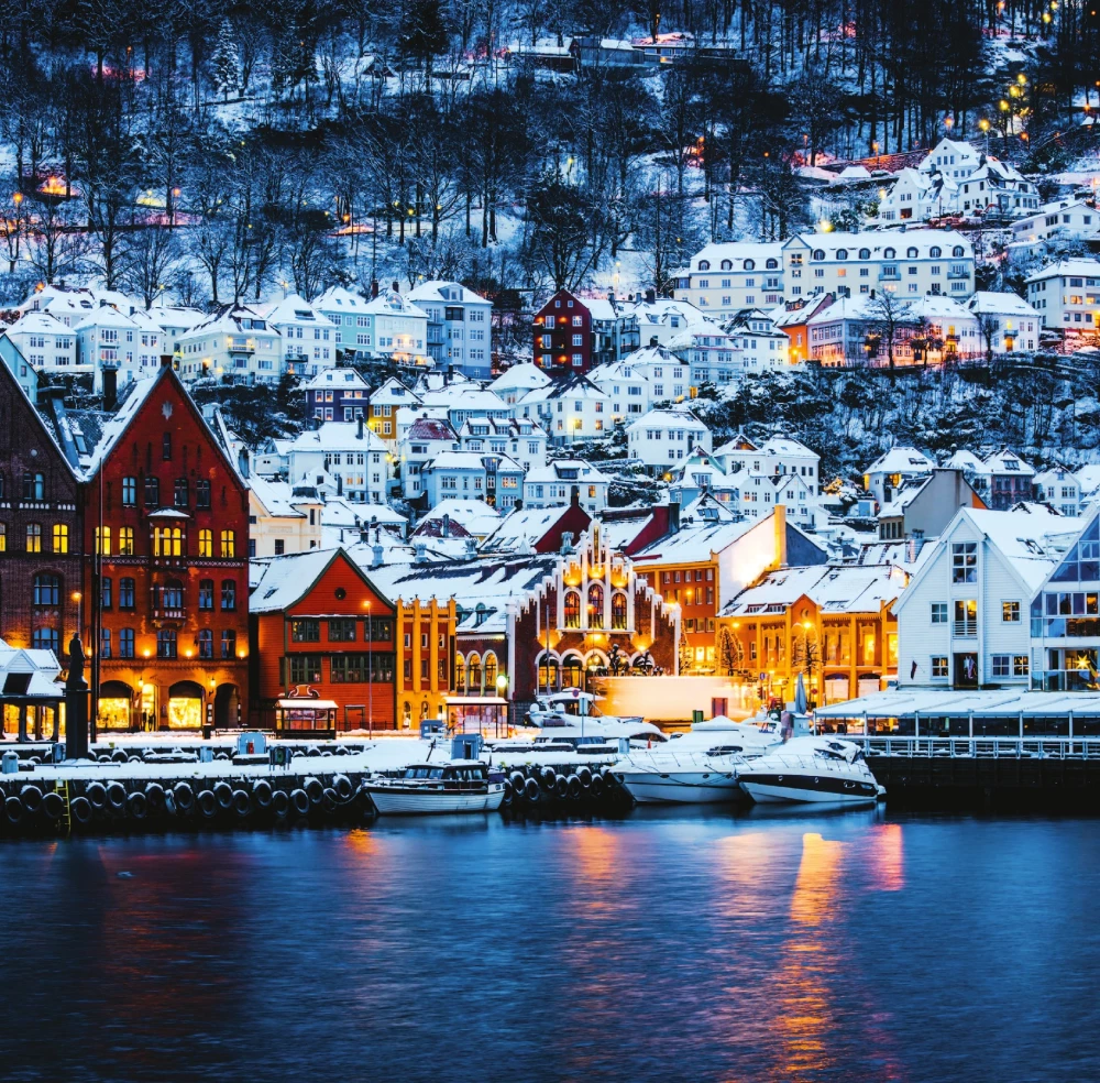 Nocne miasta. Kalendarz ścienny na 16 miesięcy na 2026 rok