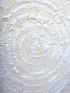 Milti, ūdens, sāls, raugs. Nepārspējama pica un amatniecības maize jūsu mājās