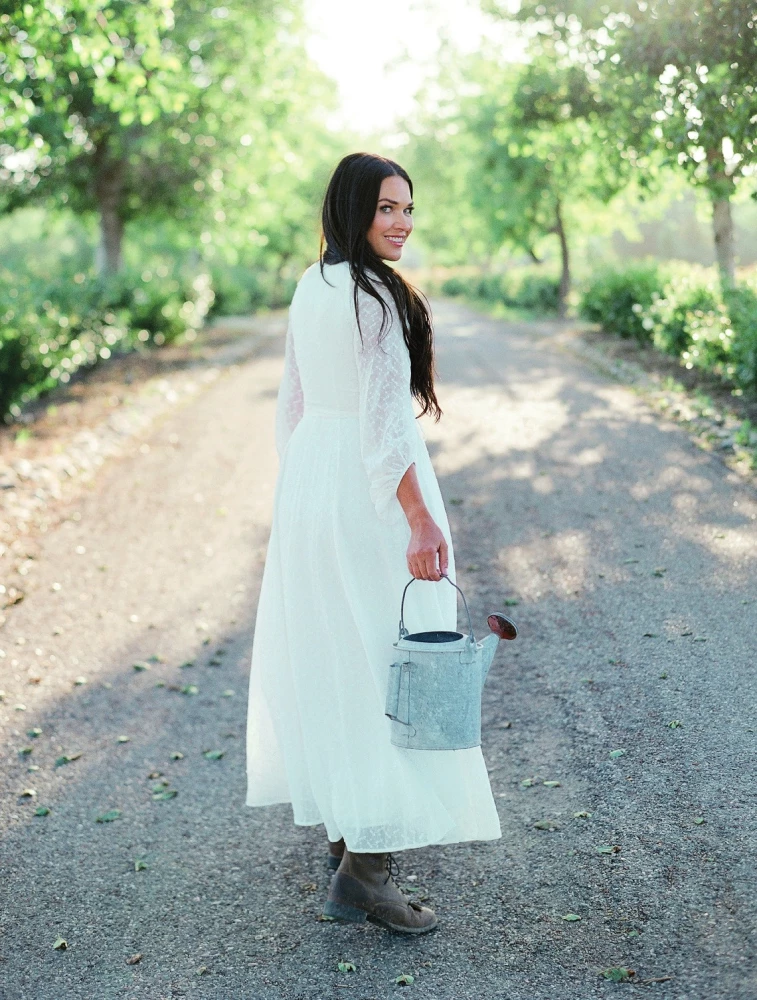 Садовые розы. Полное руководство по выращиванию, уходу и созданию потрясающих букетов