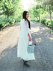 Садовые розы. Полное руководство по выращиванию, уходу и созданию потрясающих букетов