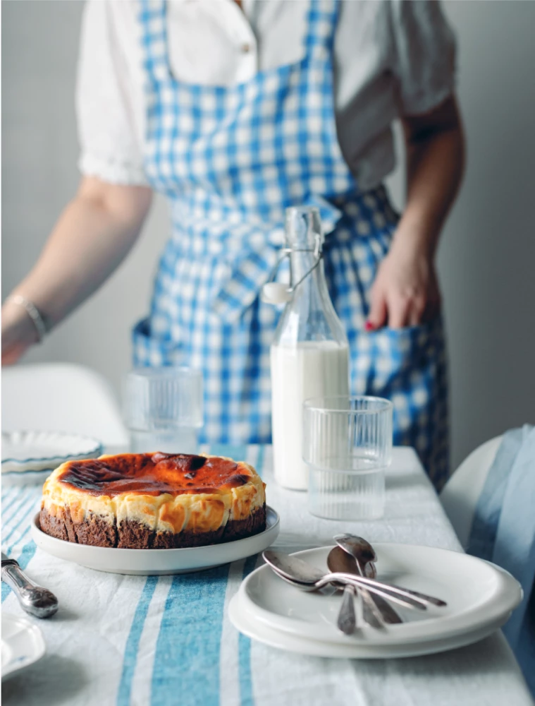 Cottage cheese, pastries, and love. Tender recipes for the whole family: from cheesecakes and casseroles to cheesecake and stollen