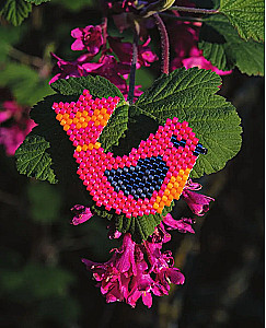 BEADING step by step. 9 basic techniques, 100 ready-made patterns. A complete step-by-step guide to working with beads