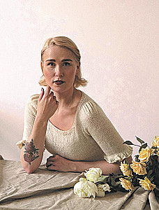 Knitting in Romantic Style: 34 Feminine Models Inspired by History