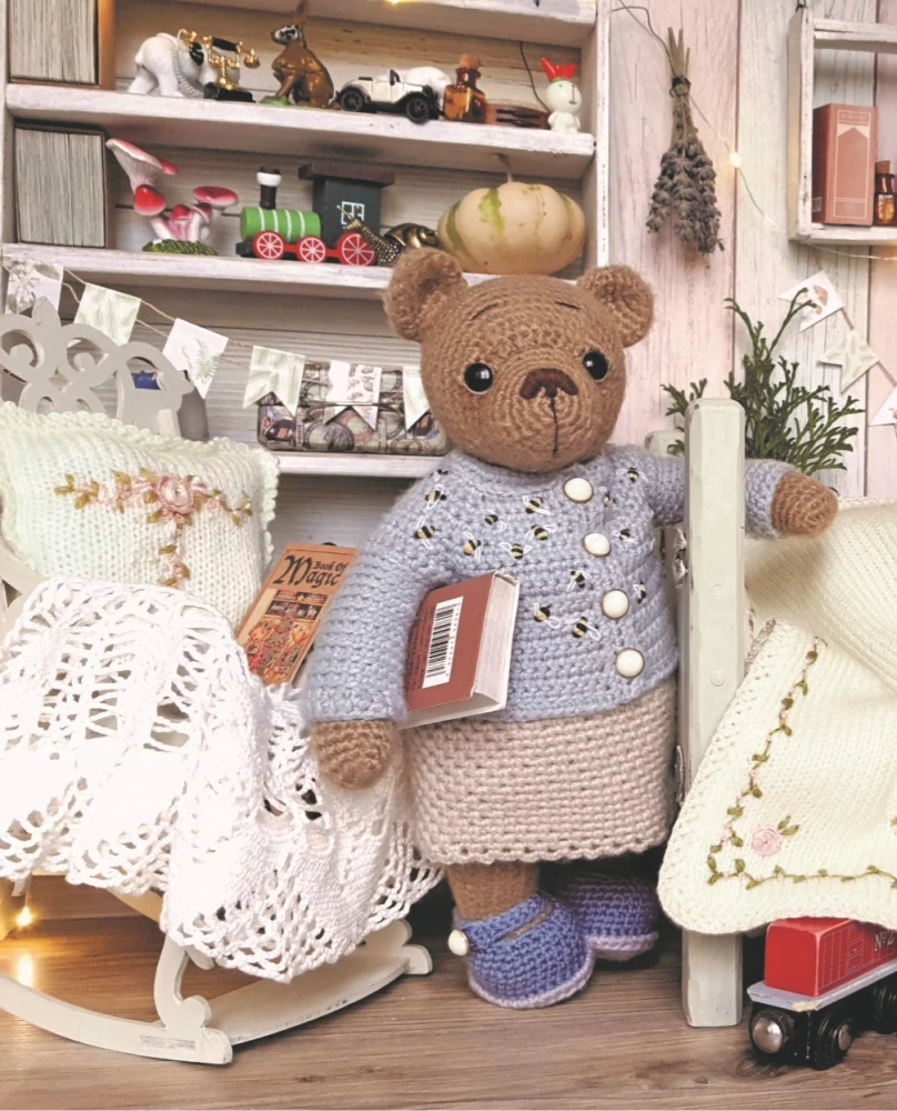 Megztų meškiukų namas. Istorijos apie mezgimą nėrimo technika tikrų meškiukų, jų gražių drabužių, šiltų namų ir mylinčios šeimos