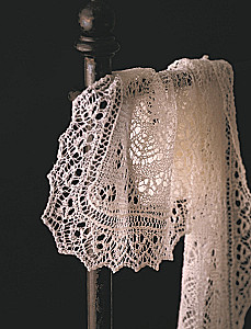 Большая книга Шетландского кружева. 12 изысканных шалей, шарфов и палантинов для вязания на спицах