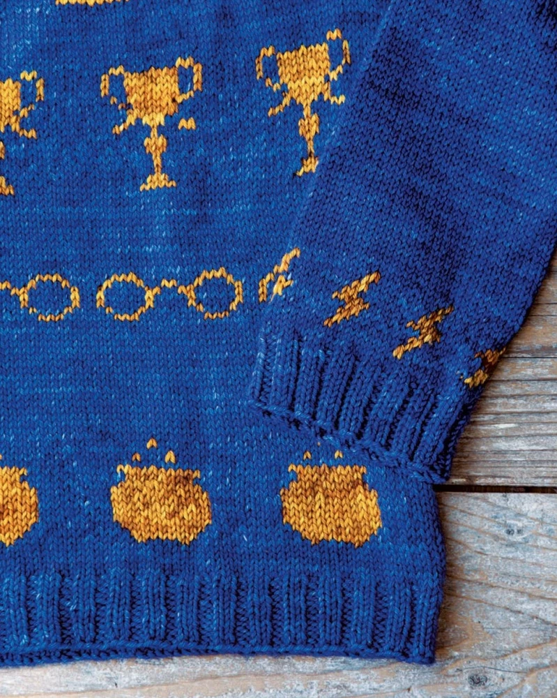 Магия вязания. Вяжем спицами одежду, игрушки и аксессуары из мира Гарри Поттера. Официальное издание