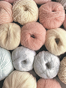 Сама нежность. Вяжем с Ксенией Асташкиной. Стильные модели на спицах для любого возраста