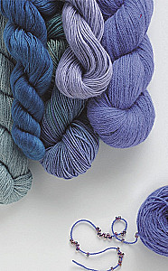 Silmused ja helmed. Ideaalselt juhend kudumise tehnikate kohta kudumisvardaga dekoratiivsete materjalidega