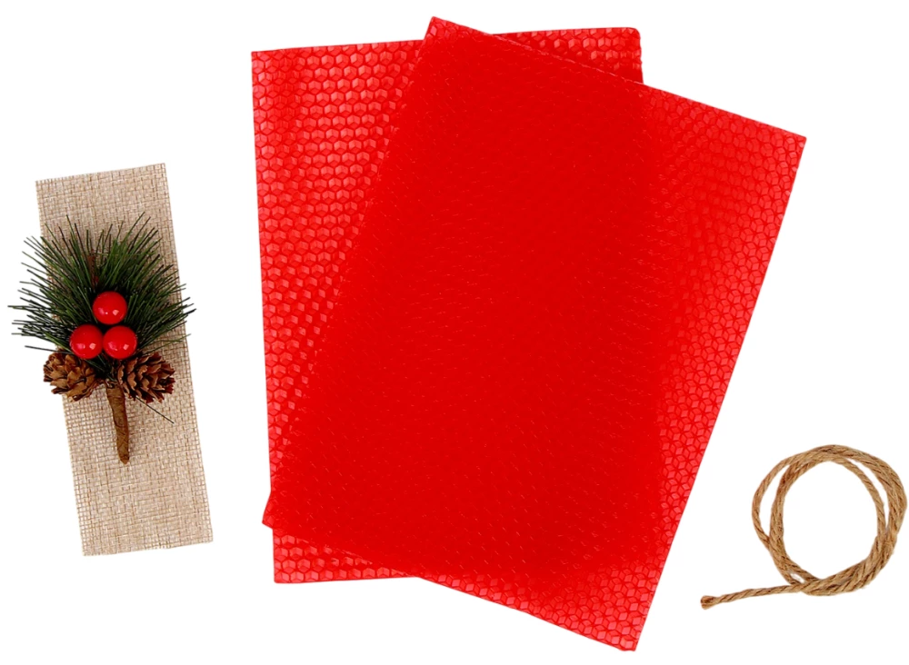 Свеча из вощины - Еловая веточка, своими руками