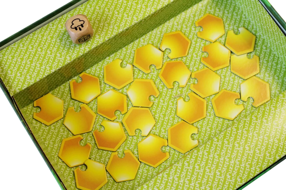 Stalo žaidimas - Gėlių medus