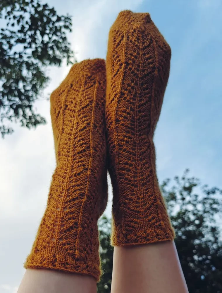 Zeit, Socken zu stricken. 12 spannende Projekte für ein ganzes Jahr