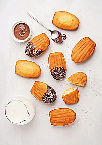 Madeleine. Legendary French Cookies - With Ease!
