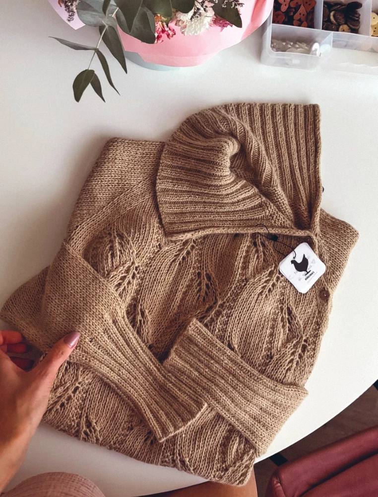 Knitting Master. TOP-DOWN RAGLAN. 5000 Models Using One Formula. A Book-Constructor of Trendy Shoulder Items with a Perfect Fit