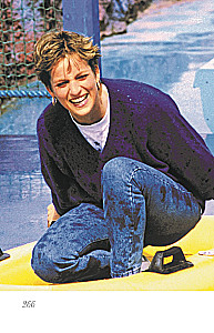 Princesė Diana. Karalienė žmonių širdžių. Ką ji bandė mums pasakyti savo įvaizdžiais