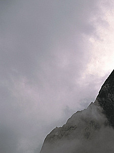 From Edge to Edge. Captivating Expeditions in the Photos of a National Geographic Photographer