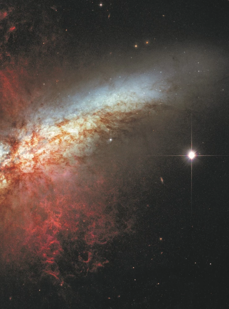 Wszechświat w obiektywie teleskopu Hubble'a