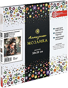 Dimanta mozaīka uz apakšrāmja - Mulatka ar sunīti, 30x30cm