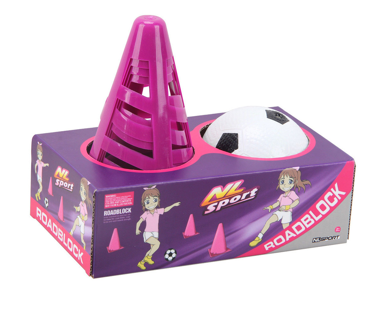 Sporto žaidimas - Treniruotinis kamuolys ir kūgiai