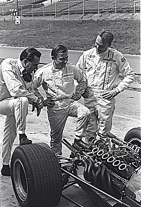 McLaren. The History of a Legendary Manufacturer