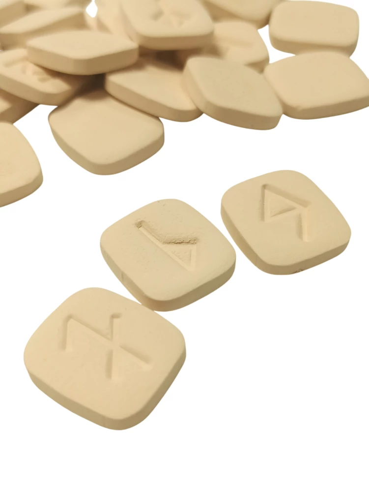 Gocha Runes (ceramic in a pouch)
