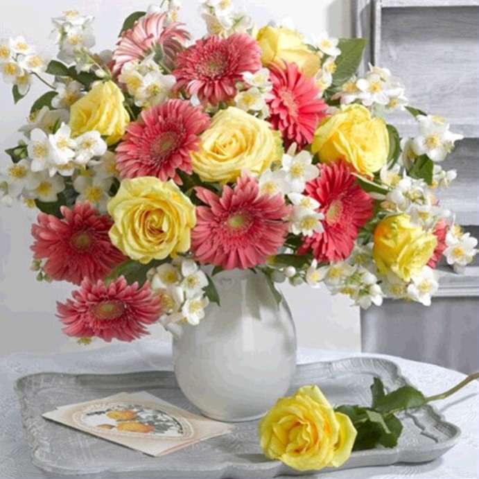 Diamond Mosaic 30x30 cm Tray with Bouquet, 22 colors, level 3