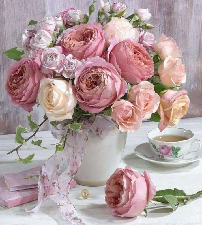 Diamond mosaic 30x40 cm Vase with a bouquet of roses, 26 colors, level 4