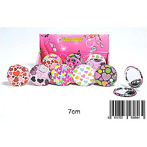 Pocket mirror with a heart