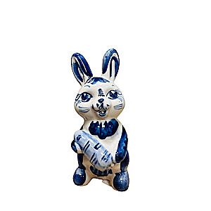 Porcelain figurine 2023 7.5*15.5cm Bunny with a carrot