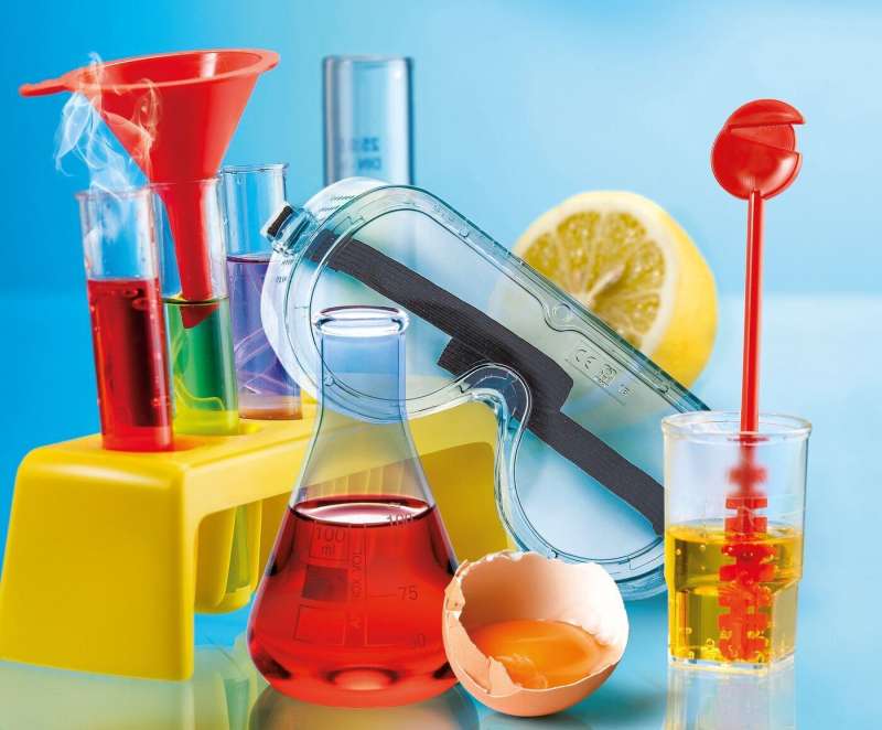 Clementoni Toy Laboratory Set: My first chemistry
