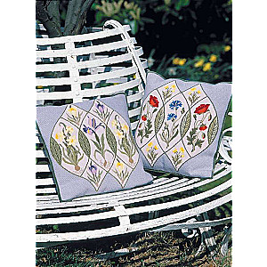 Decorative Embroidery on Canvas: Inspired by the Designs of William Morris