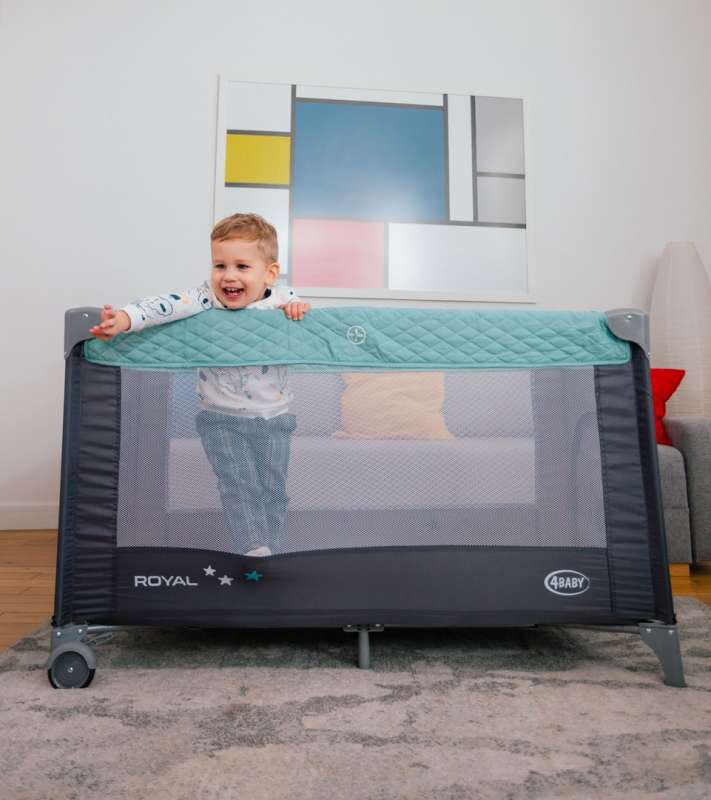 4BABY ROYAL Travel Crib with Opening Side - Green
