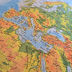 Globe 220 mm Physical