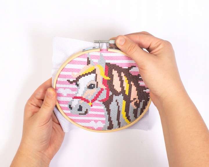 Embroidery Set PLAYBOX - Horse