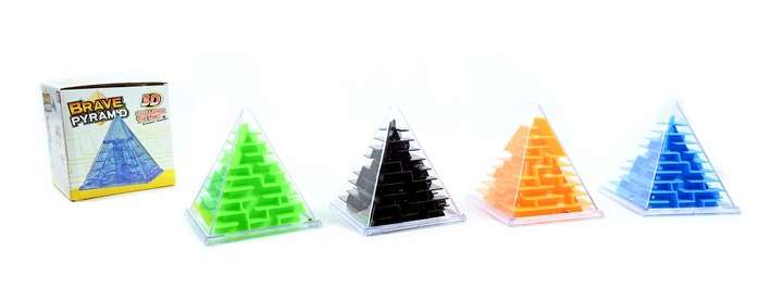 Pyramid 3D Maze