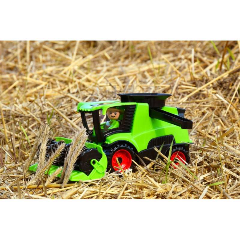 LENA Combine with Driver