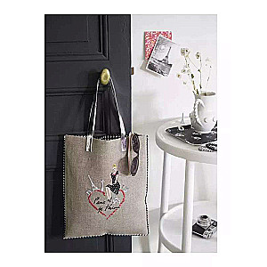 French Cross Stitch Embroidery. Icons of Style by Hélène Le Berre