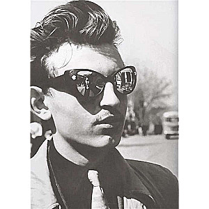 Type of Punks. Experiences of Individualism and Disobedience