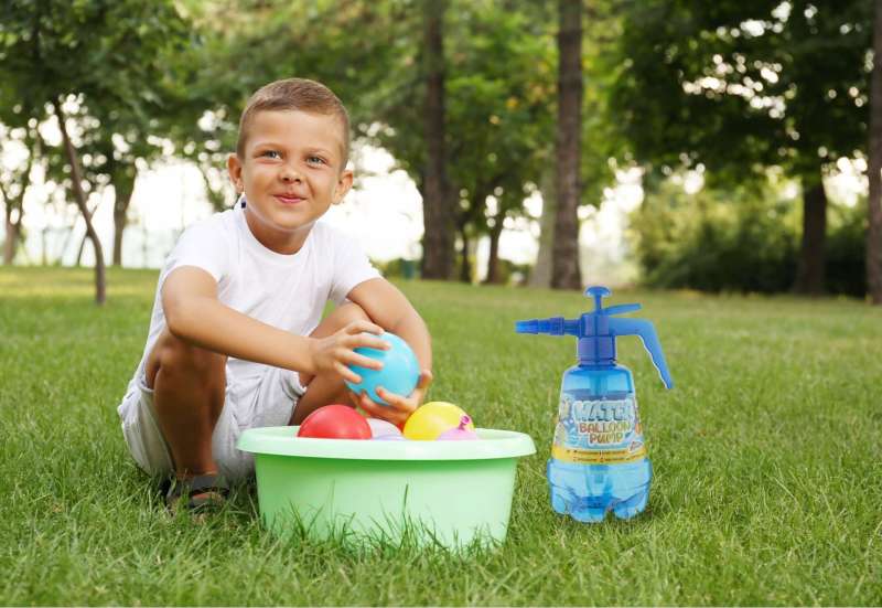 Water Balloon Pump + 300 Balloons