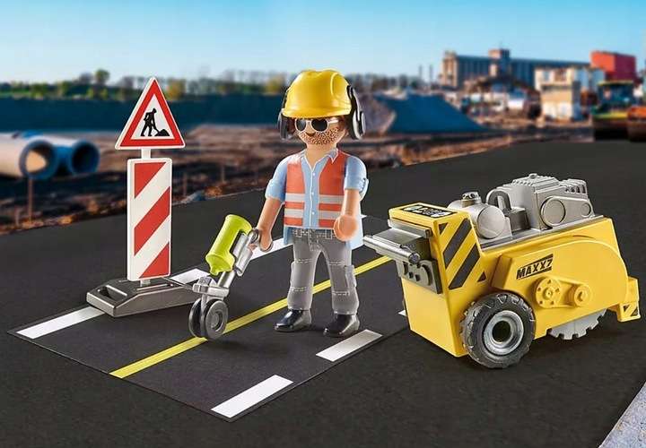 Builder with a Milling Machine