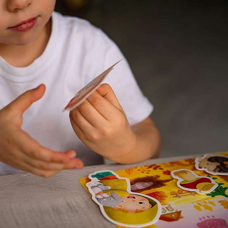 Educational game FAR FAR LAND Seasons, with Velcro