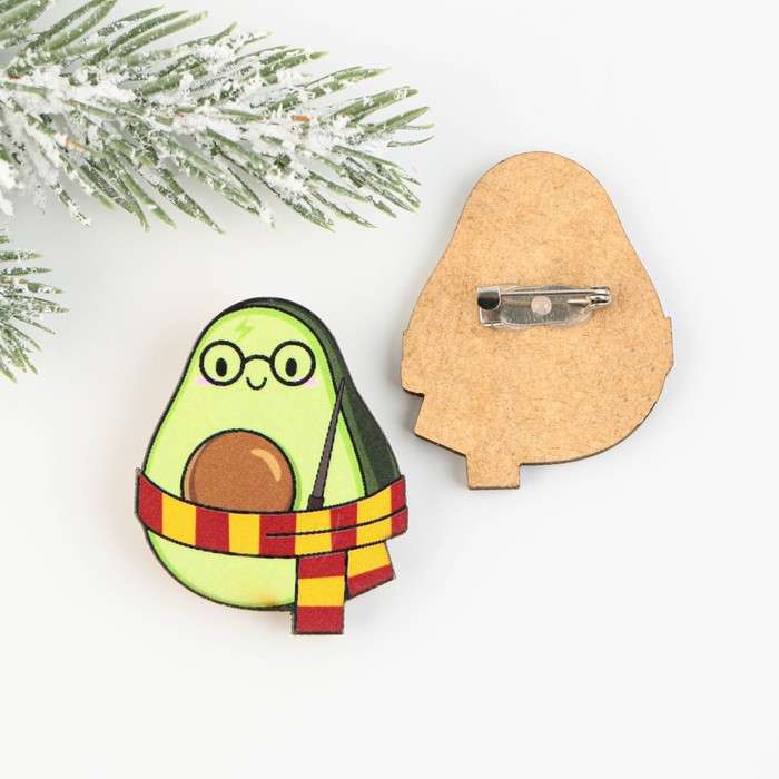 New Year Badge Avocado-dinosaur, 3.2 x 4 cm
