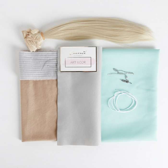 Interior Doll Tara, Sewing Set, 15.6 × 22.4 × 5.2 cm