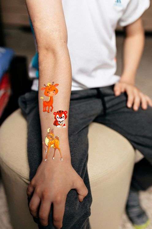 Tattoo - Bambi and his Friends Temporary Sticker 15.5x21cm