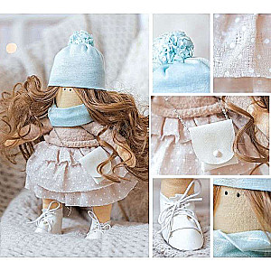 Interior doll Lola, sewing kit, 18.9 × 22.5 × 2.5 cm
