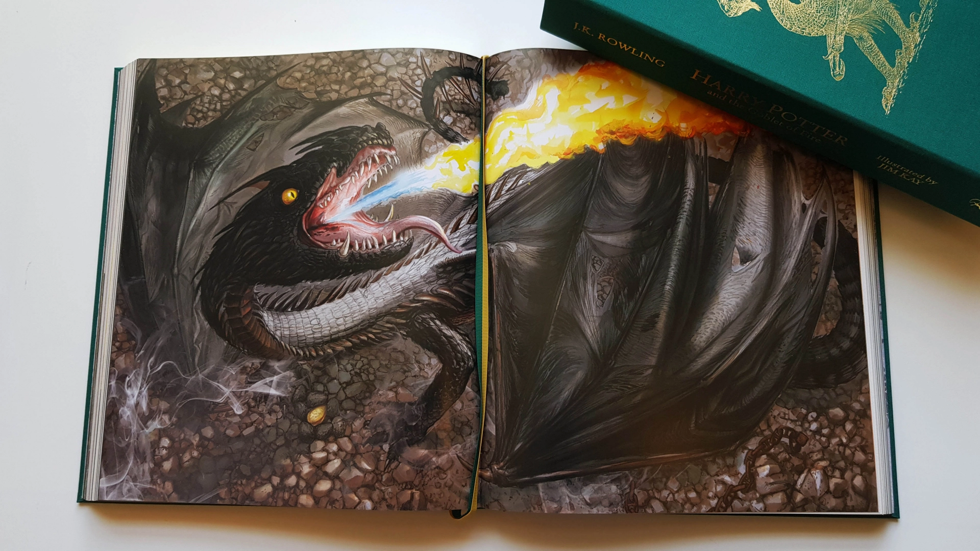 Joanne Rowling: Harry Potter i Czara Ognia. Deluxe Illustrated Slipcase Edition