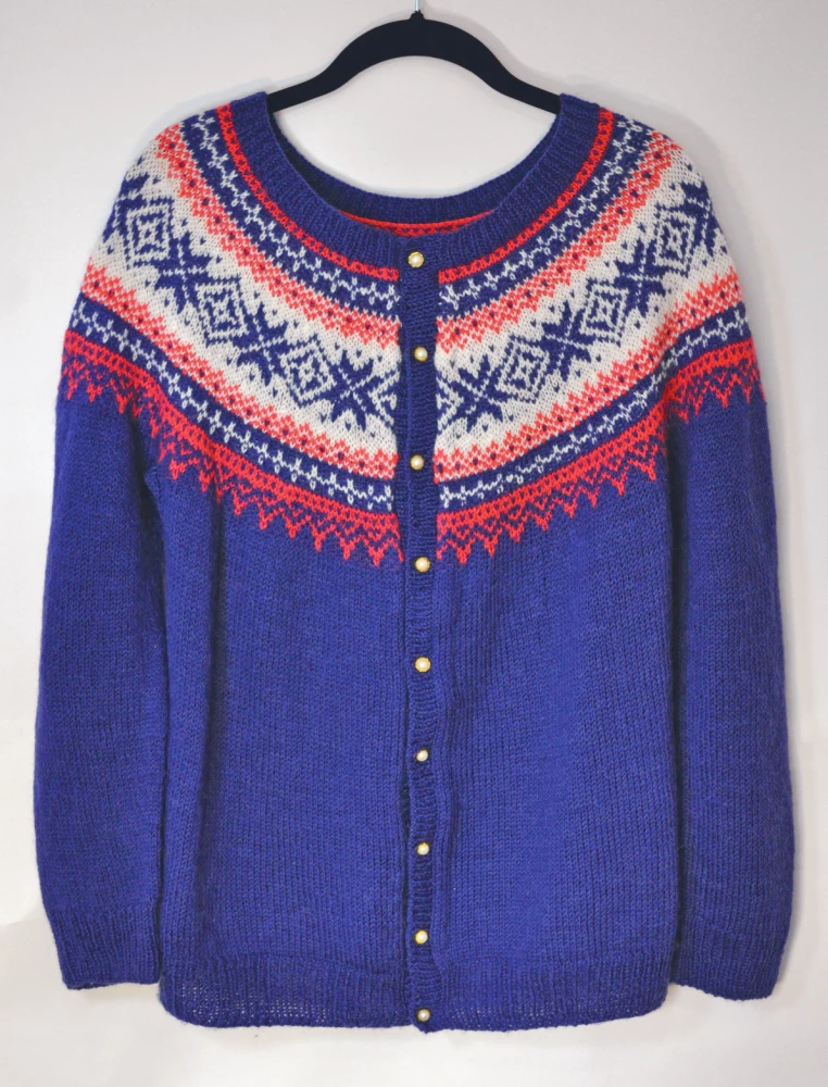 Cut Jacquard Knitting. Norwegian Motifs