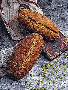 Gluten-Free Baking. Traditional Recipes with a Vegan Option: from Bread and Pies to Gingerbread Cookies and Easter Bread