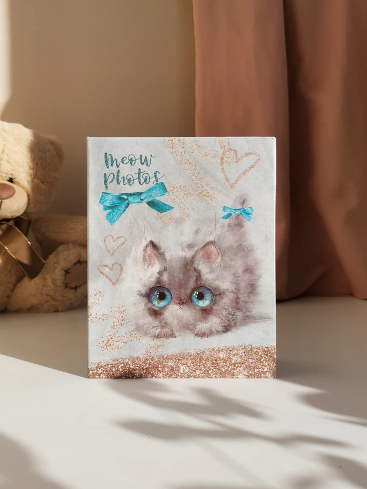Фотоальбом на 100 фото - Sweet kittens. Белый котёнок (10х15)