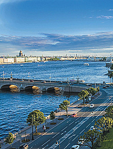 Incredible Bridges of Petersburg. A Walk Across the Most Famous Bridges of the City